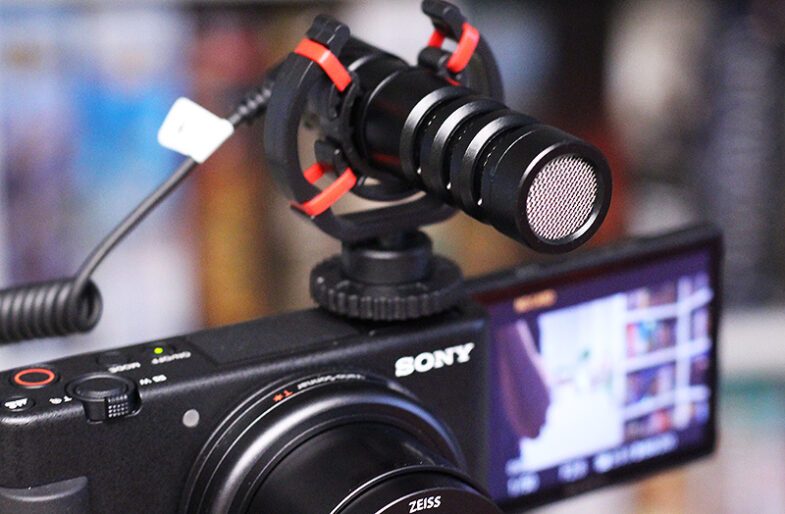 OMBAR Video-Mikrofon - auf Videokamera